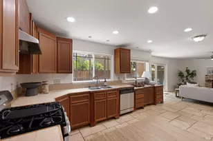 430 Gatehouse Dr, Vacaville, CA 95687 - Photo 20