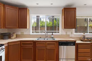 430 Gatehouse Dr, Vacaville, CA 95687 - Photo 22