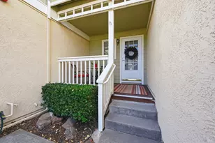 73 Manchester Dr, Fairfield, CA 94533 - Photo 2