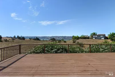 406 Larkin Drive, Benicia, CA 94510 - Photo 32