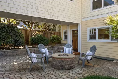 455 W I Street, Benicia, CA 94510 - Photo 68