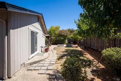 1119 Santa Cruz Way, Rohnert Park, CA 94928 - Photo 44