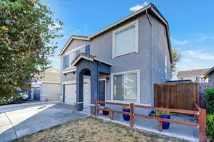 1896 Clarendon Dr, Fairfield, CA 94534 - Photo 2