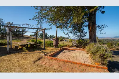 395 Monte Vista Lane, Petaluma, CA 94952 - Photo 8