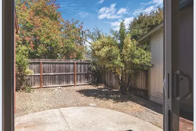 2325 Gads Hill Street, Santa Rosa, CA 95401 - Photo 24