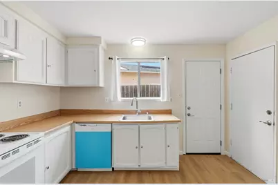 25 Galleon Way, Pittsburg, CA 94565 - Photo 14