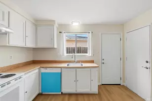 25 Galleon Way, Pittsburg, CA 94565 - Photo 14