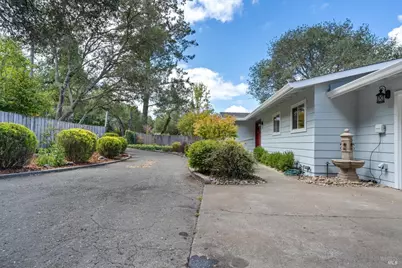 4725 Montgomery Drive, Santa Rosa, CA 95409 - Photo 4