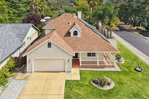 302 Desiree Pl, Windsor, CA 95492 - Photo 1