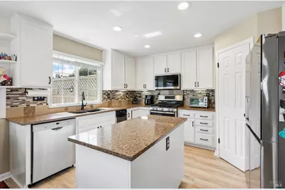 302 Desiree Place, Windsor, CA 95492 - Photo 16