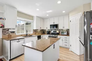 302 Desiree Pl, Windsor, CA 95492 - Photo 16
