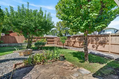 437 Valencia Lane, Vacaville, CA 95688 - Photo 36