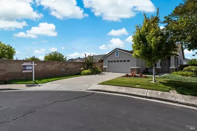 313 Pippin Court, Vacaville, CA 95687 - Photo 2