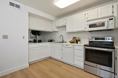 125 Golden Gate Circle, Napa, CA 94558 - Photo 8