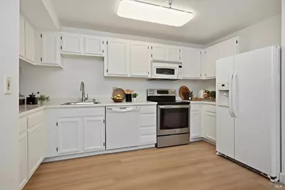 125 Golden Gate Circle, Napa, CA 94558 - Photo 4
