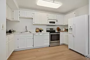 125 Golden Gate Cir, Napa, CA 94558 - Photo 4