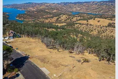 1044 Eastridge Drive, Napa, CA 94558 - Photo 2