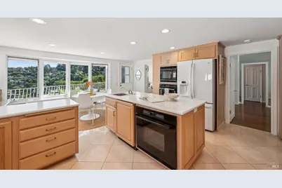 40 Central Avenue, Sausalito, CA 94965 - Photo 30