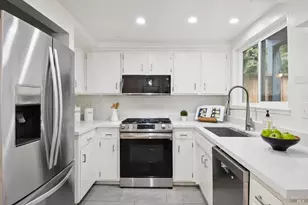54 Grande Paseo, San Rafael, CA 94903 - Photo 10