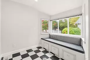 704 N State St, Ukiah, CA 95482 - Photo 6