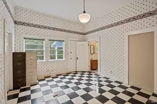 704 N State St, Ukiah, CA 95482 - Photo 8