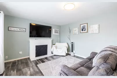 308 S McDowell Boulevard, Petaluma, CA 94954 - Photo 4