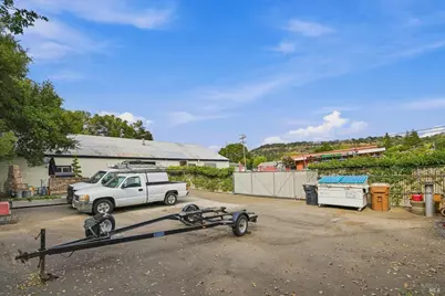 1527 Silverado Trail, Napa, CA 94559 - Photo 14
