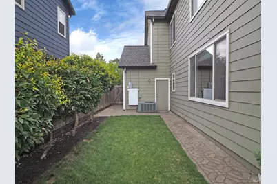 4615 Sorrento Way, Santa Rosa, CA 95409 - Photo 32