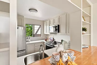 655 Via Casitas, Greenbrae, CA 94904 - Photo 6