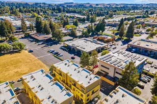 310 City Center Dr, Rohnert Park, CA 94928 - Photo 32