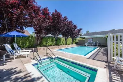14 Oakwood Drive, Petaluma, CA 94954 - Photo 6