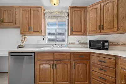 164 Larkspur Drive, Santa Rosa, CA 95409 - Photo 16