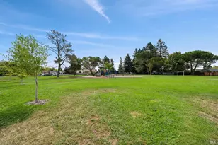 7187 Circle Dr, Rohnert Park, CA 94928 - Photo 22