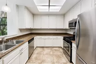 615 Cherry Ave, Sonoma, CA 95476 - Photo 8