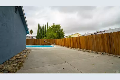 349 Royal Oaks Drive, Vacaville, CA 95687 - Photo 40