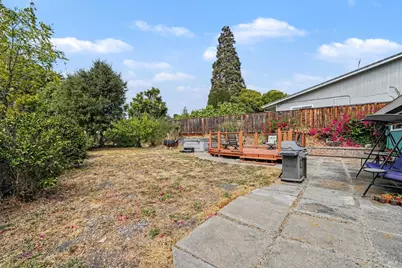 2455 Hermosa Street, Pinole, CA 94564 - Photo 28