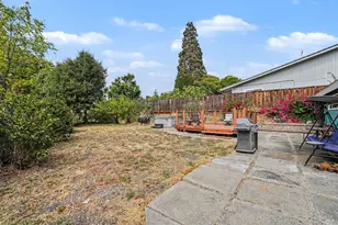 2455 Hermosa St, Pinole, CA 94564 - Photo 28