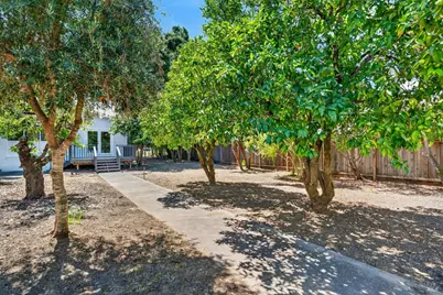 425 Tucker Street, Healdsburg, CA 95448 - Photo 38