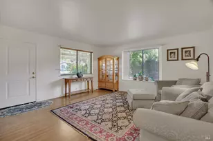 298 Markham Ave, Vacaville, CA 95688 - Photo 8
