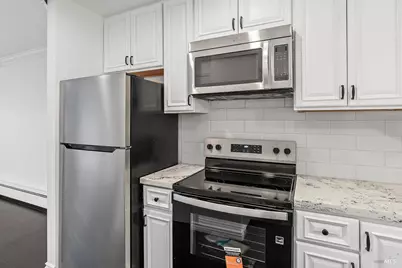 10 Professional Center Parkway #14, San Rafael, CA 94903 - Photo 6