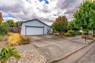 4347 Brookshire Cir, Santa Rosa, CA 95405 - Photo 2