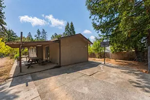 1471 Harrah Pl, Willits, CA 95490 - Photo 18