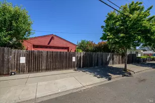 2001 Marin St, Napa, CA 94559 - Photo 30