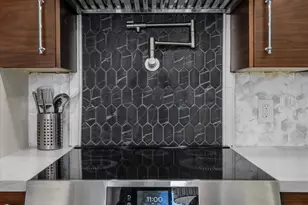 2001 Marin St, Napa, CA 94559 - Photo 8