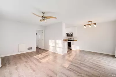 1618 Yardley Street, Santa Rosa, CA 95403 - Photo 4