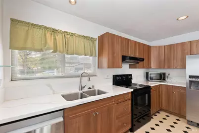 107 Normandy Drive, Vacaville, CA 95687 - Photo 12