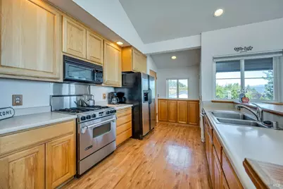 3740 Lakeshore Boulevard, Lakeport, CA 95453 - Photo 30