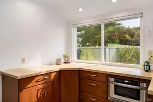 2328 Lakeview Dr, Santa Rosa, CA 95405 - Photo 10