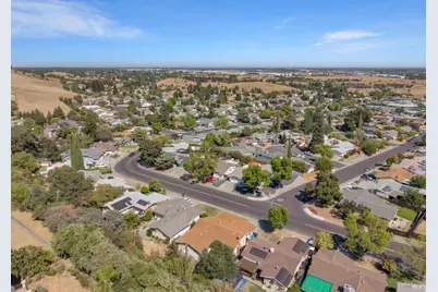 360 Markham Avenue, Vacaville, CA 95688 - Photo 32