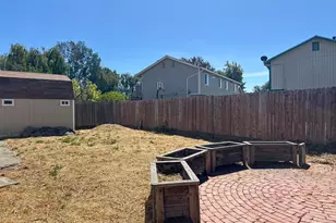 576 Cottonwood Dr, Santa Rosa, CA 95407 - Photo 10